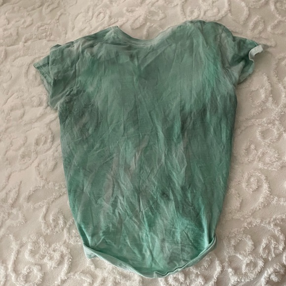 🤍T-Shirt🤍 - Picture 4 of 4